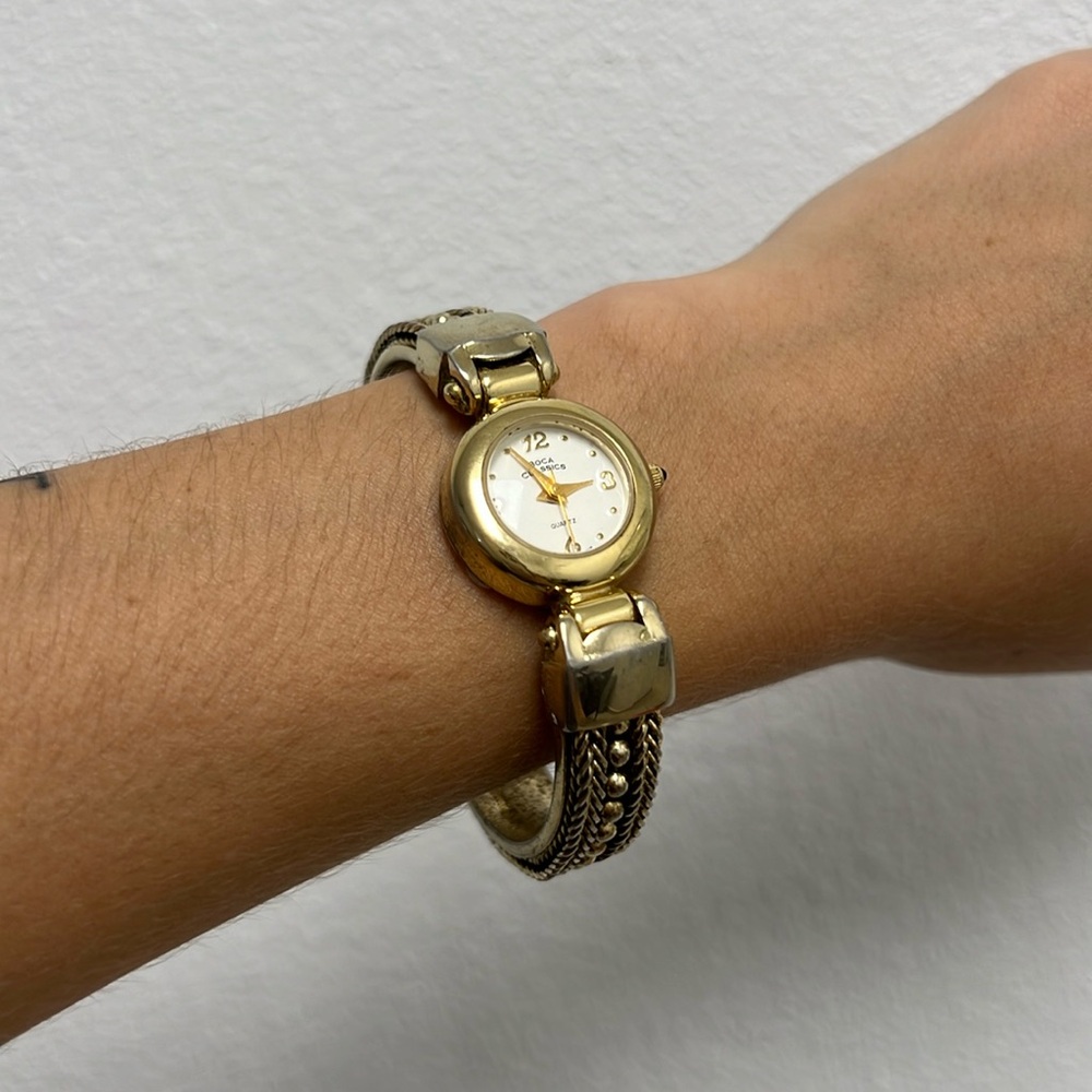 vintage gold color wrist watch